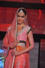 Genelia D Souza at Blenders Pride Fashion Tour 2011 Day 2 on 24th Sept 2011 (192).jpg
